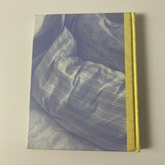 Mary Engelbreit’s Home Companion Fabric Book - Picture 6 of 6